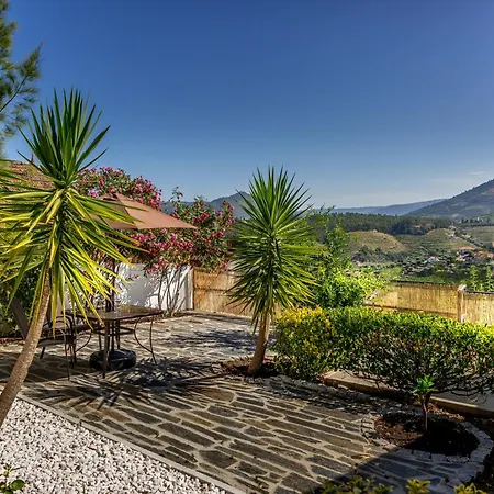 Quinta Da Portela Douro 住宿加早餐酒店 阿尔马尔