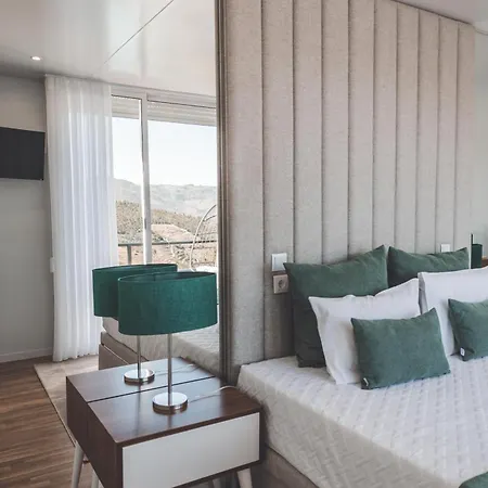 B&B Quinta Da Portela Douro 아마마