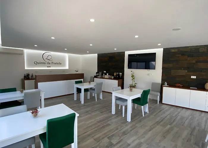 Alojamento de Acomodação e Pequeno-almoço Quinta Da Portela Douro 4*