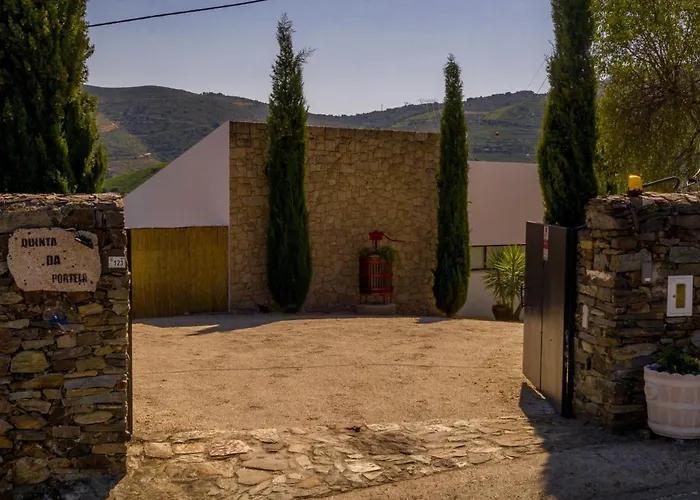 Quinta Da Portela Douro Bed & Breakfast