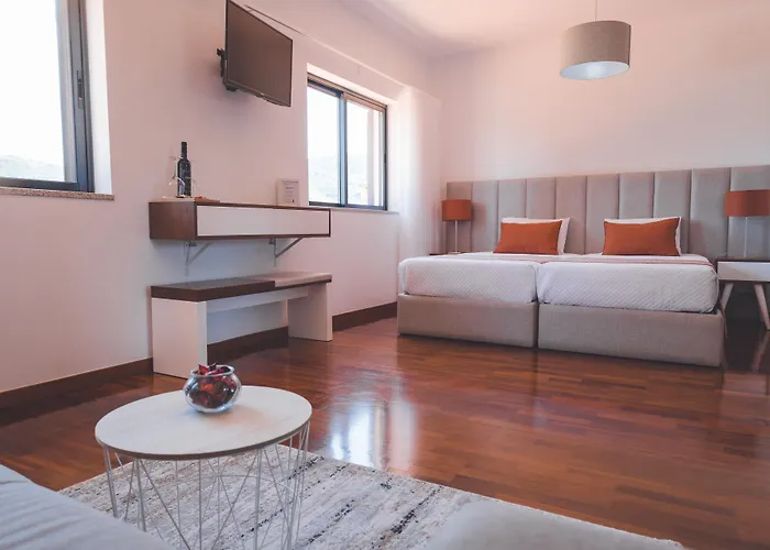 Alojamento de Acomodação e Pequeno-almoço Quinta Da Portela Douro 4*